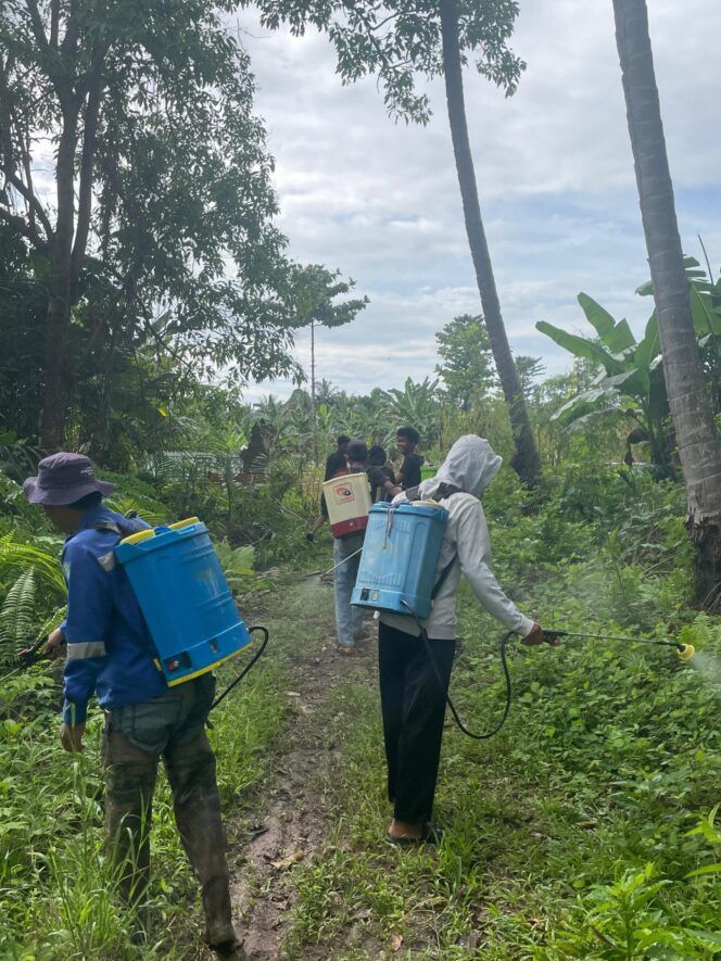 
					Jelang Ramadhan, HIPSAL Gotong Royong di Pemakaman Umum